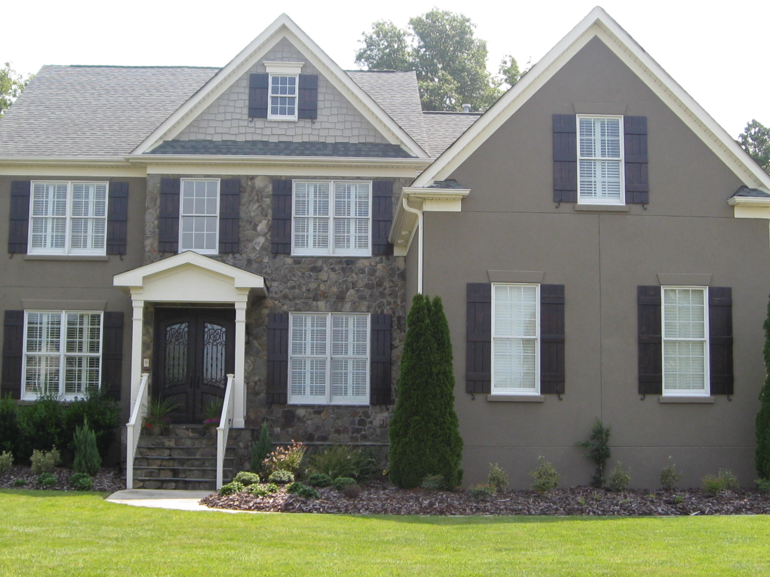 Knoxville Shutters | North Knox Siding and Windows
